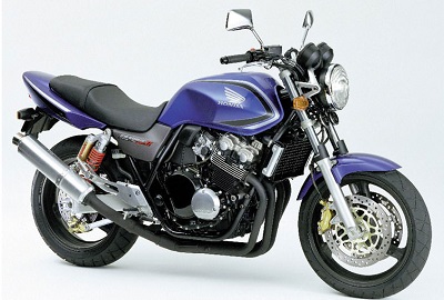 AHさん 男性 38歳が手放したCB400SF